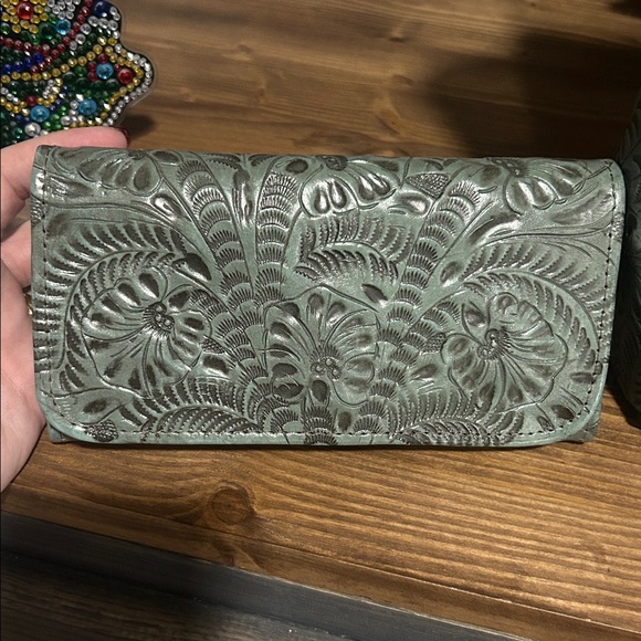 Large American West Navajo Soul genuine, leather, Zip Top Tote purse & wallet - Picture 12 of 15